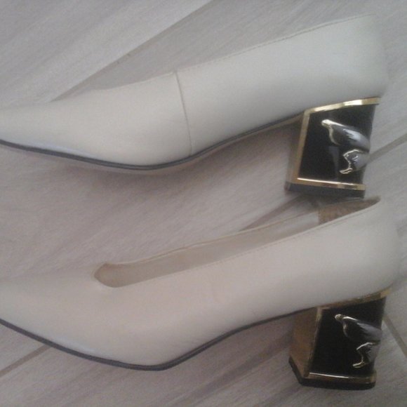 Coup D'Etat Bone Beige Firefly Mid Heel Square Toe Pump   Size 7.5 M  Make Offer - Picture 3 of 8